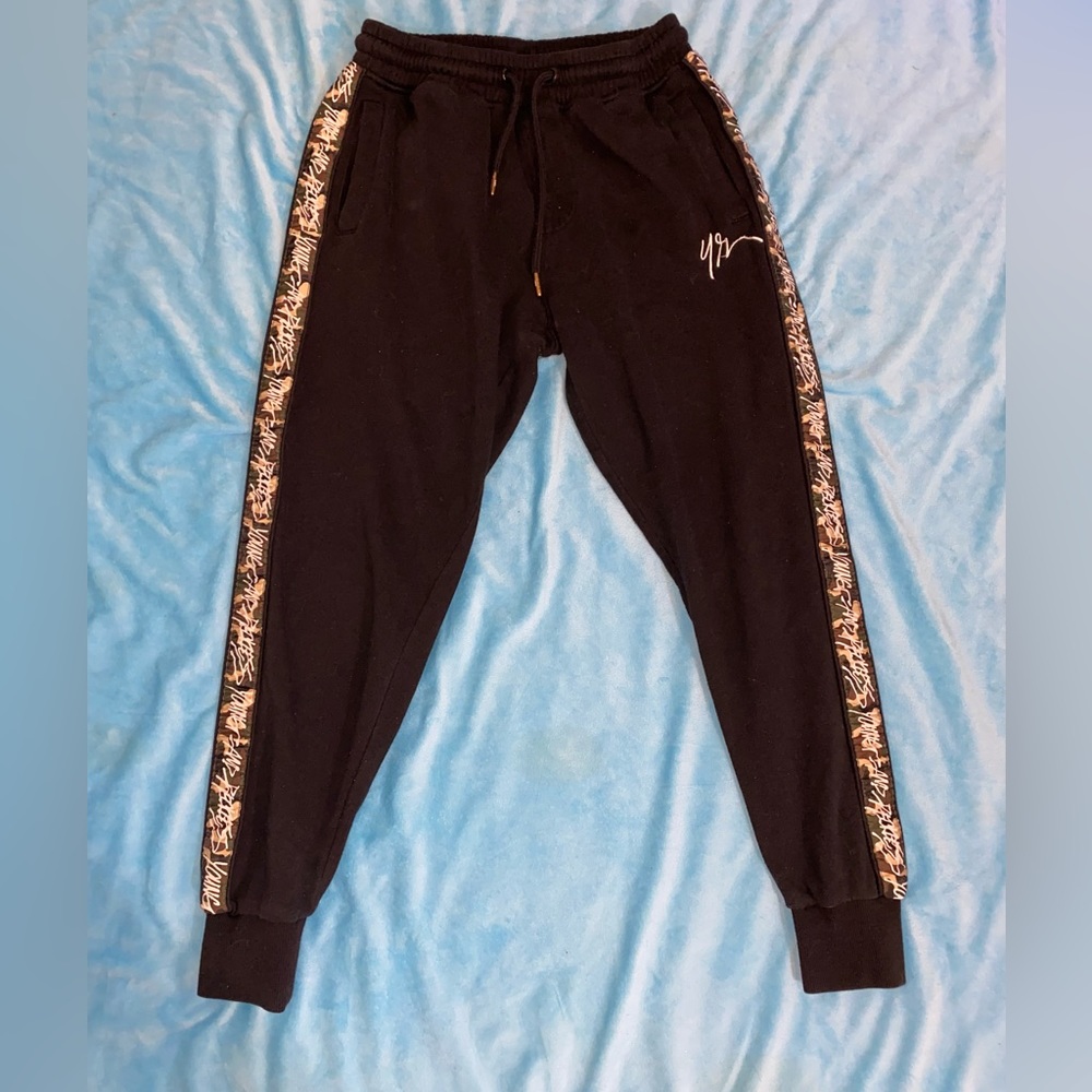 Young and reckless Sweat pants
